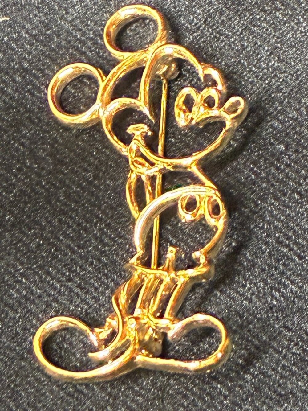 Disney Park Gold Tone Openwork Mickey Mouse Brooch